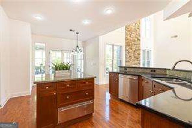 3629 Summit Oaks Drive, Roswell, GA 30075