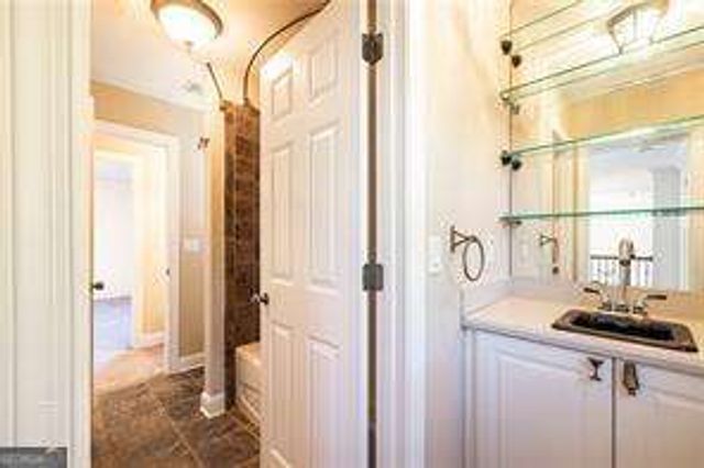 3629 Summit Oaks Drive, Roswell, GA 30075