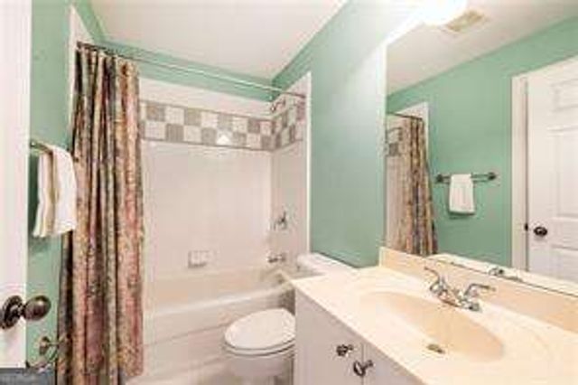 3629 Summit Oaks Drive, Roswell, GA 30075