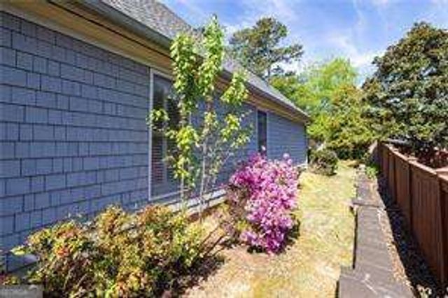 3629 Summit Oaks Drive, Roswell, GA 30075