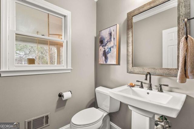 44 Pointe Terrace SE, Atlanta, GA 30339