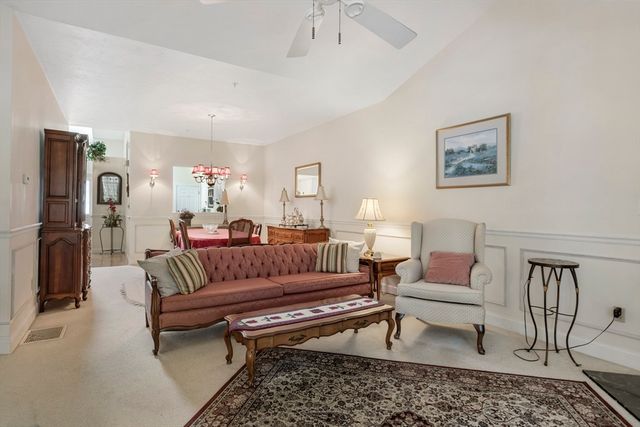 47 Orchard Meadow Dr. 47, Shrewsbury, MA 01545