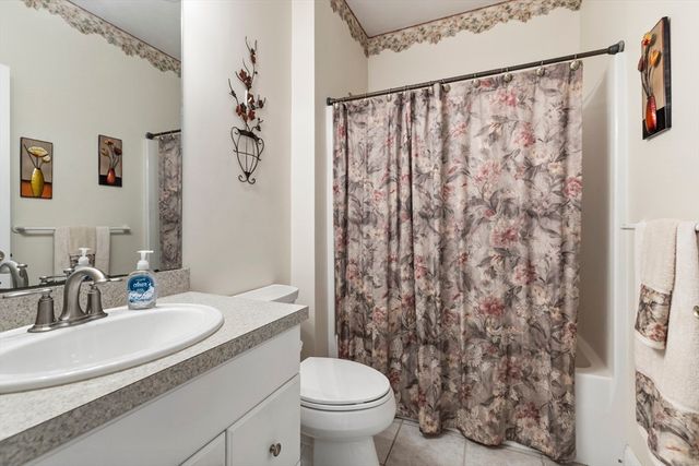 47 Orchard Meadow Dr. 47, Shrewsbury, MA 01545