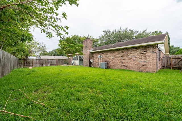 15702 Mendocino Drive, Houston, TX 77051