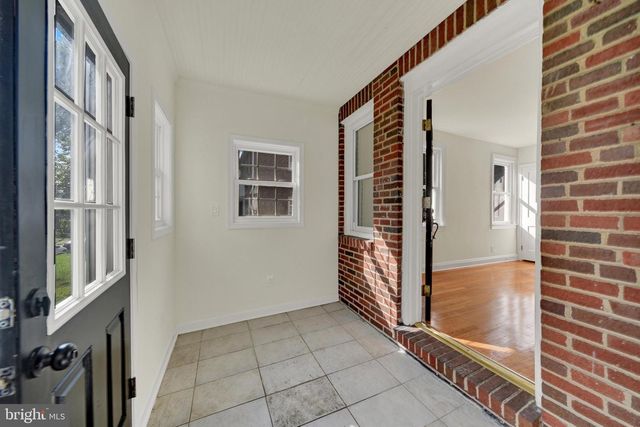 702 DEVONSHIRE RD, Baltimore, MD 21229