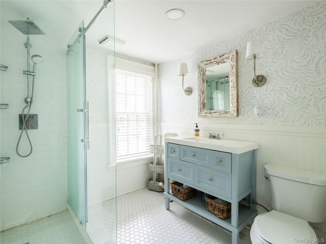 245 Lattingtown Road, Locust Valley, NY 11560