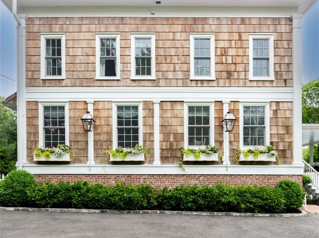 245 Lattingtown Road, Locust Valley, NY 11560