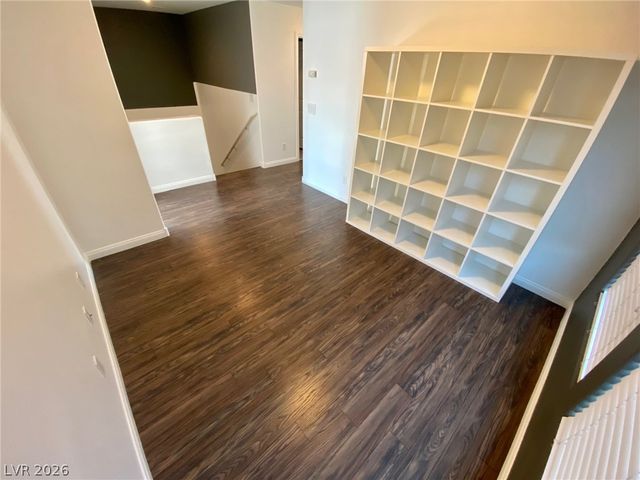 6434 Frosted Dawn Court, Las Vegas, NV 89141