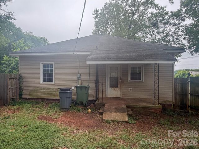 204 Madora Street, Mount Holly, NC 28120