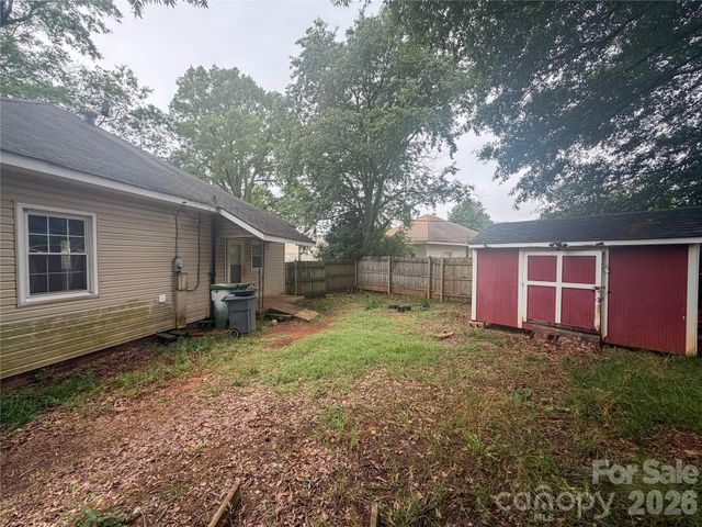 204 Madora Street, Mount Holly, NC 28120