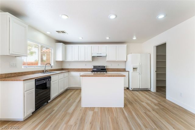 8240 Calico Wind Street, Las Vegas, NV 89131