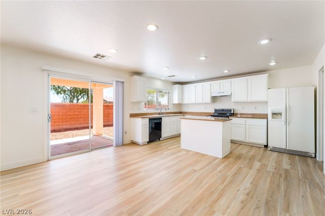 8240 Calico Wind Street, Las Vegas, NV 89131