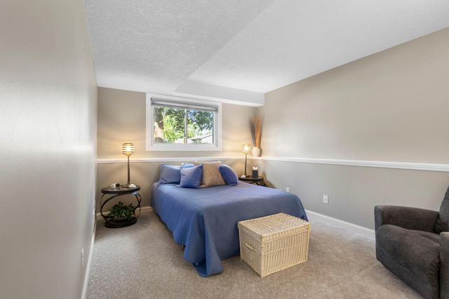 5213 Overlook Drive, Bloomington, MN 55437