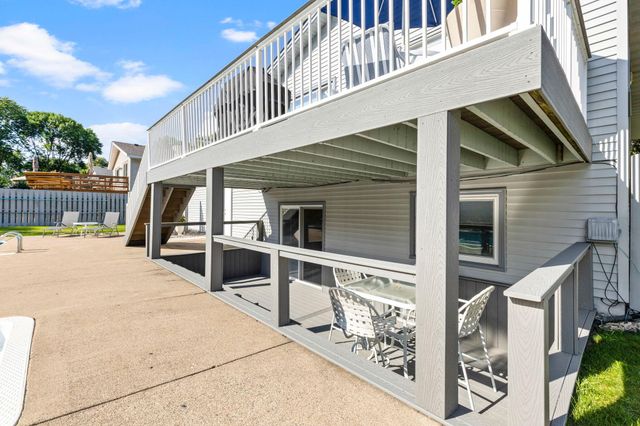 5213 Overlook Drive, Bloomington, MN 55437