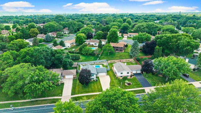 5213 Overlook Drive, Bloomington, MN 55437