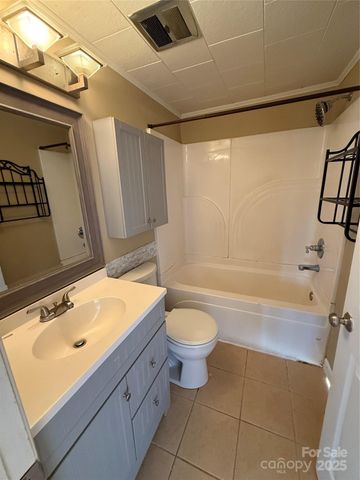 2308 Morganton Boulevard SW, Lenoir, NC 28645