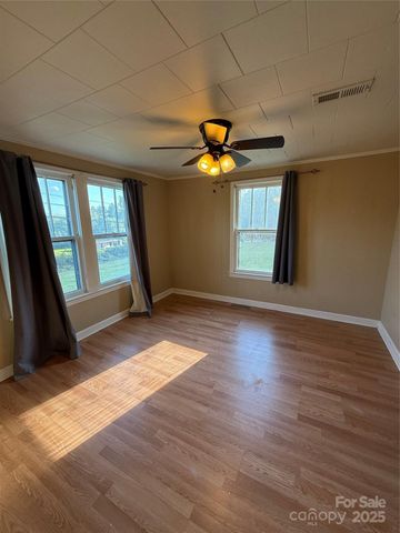 2308 Morganton Boulevard SW, Lenoir, NC 28645