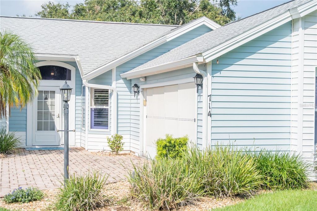 714 BAYHILL COURT, Lady Lake, FL 32159
