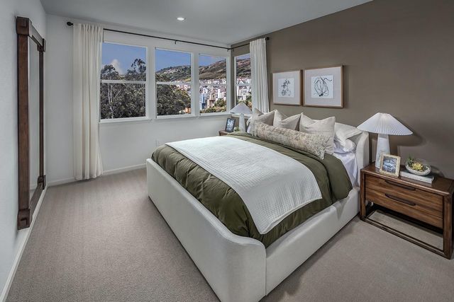 728 Point Martin Way, Daly City, CA 94014