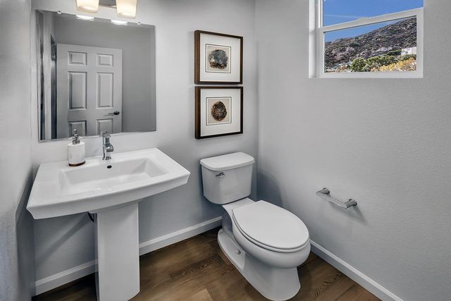 728 Point Martin Way, Daly City, CA 94014