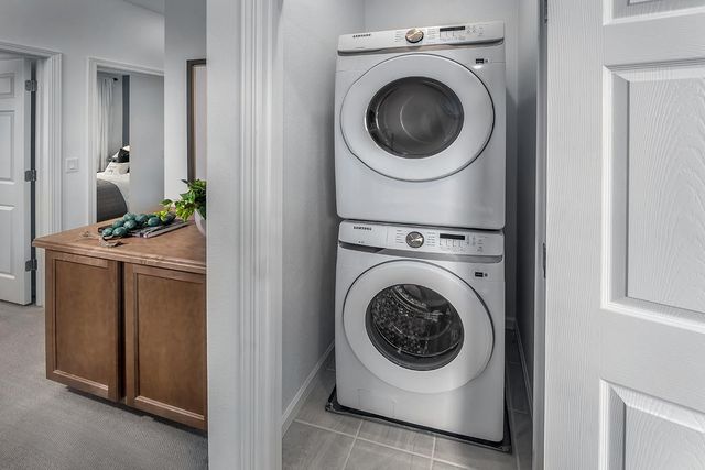 728 Point Martin Way, Daly City, CA 94014