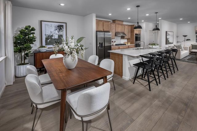 728 Point Martin Way, Daly City, CA 94014