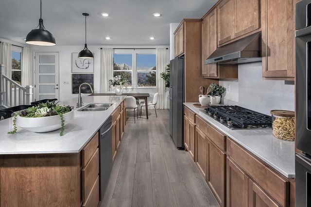 728 Point Martin Way, Daly City, CA 94014