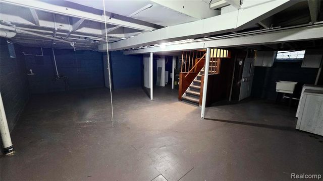 19591 Strasburg Street, Detroit, MI 48205