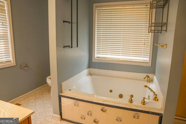 6960 N Glen Drive, Cumming, GA 30028