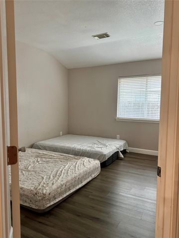 9431 Water Edge Point Ln, Humble, TX 77396