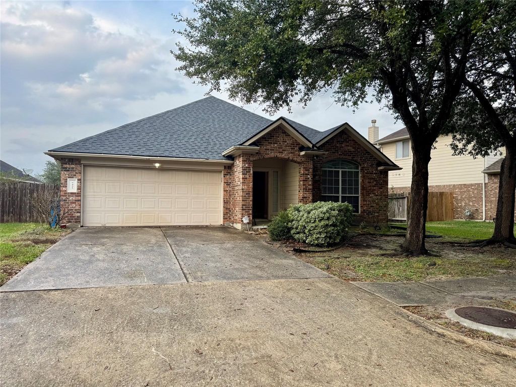 9431 Water Edge Point Ln, Humble, TX 77396