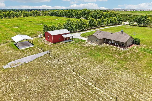 3670 LAKE HATCHINEHA ROAD, Haines City, FL 33844