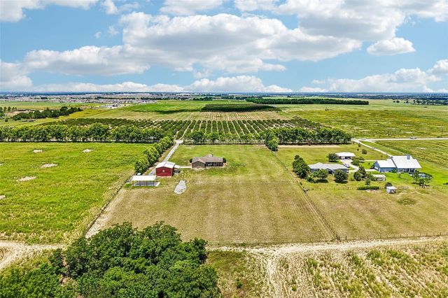 3670 LAKE HATCHINEHA ROAD, Haines City, FL 33844
