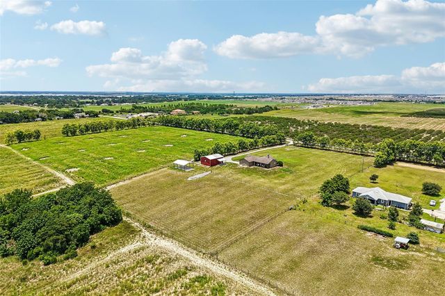 3670 LAKE HATCHINEHA ROAD, Haines City, FL 33844