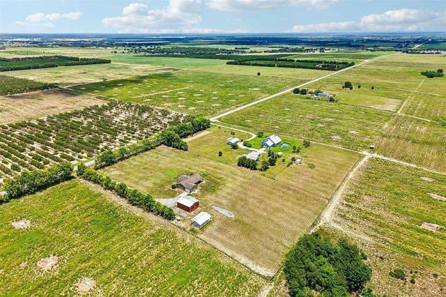 3670 LAKE HATCHINEHA ROAD, Haines City, FL 33844