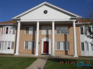 2130 Richards Road, 2130-4, Ottawa Hills, OH 43606