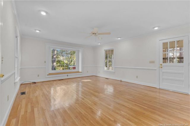 3659 Lake Forest Drive, Hope Mills, NC 28348