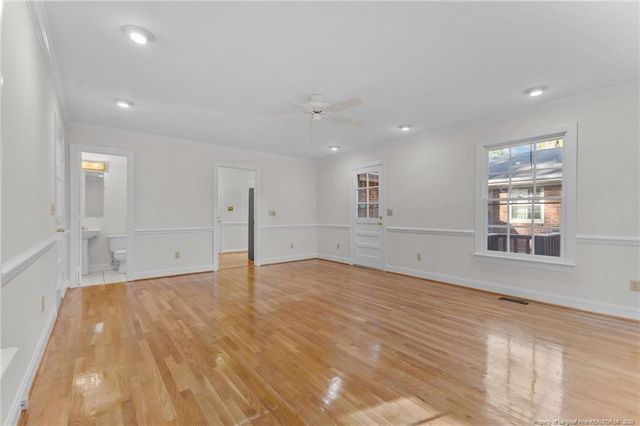 3659 Lake Forest Drive, Hope Mills, NC 28348