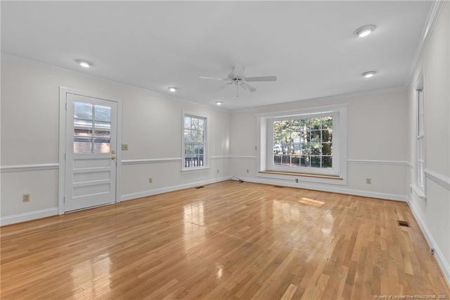 3659 Lake Forest Drive, Hope Mills, NC 28348