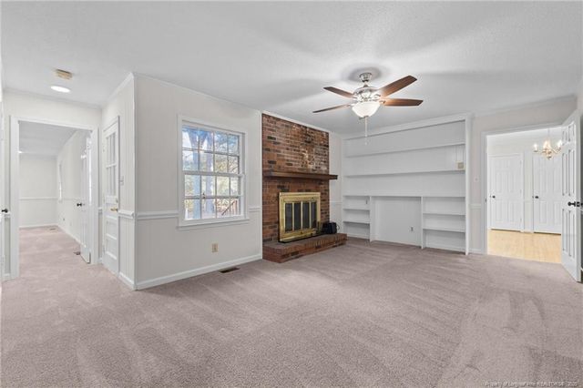 3659 Lake Forest Drive, Hope Mills, NC 28348