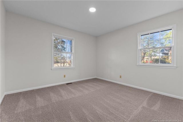 3659 Lake Forest Drive, Hope Mills, NC 28348