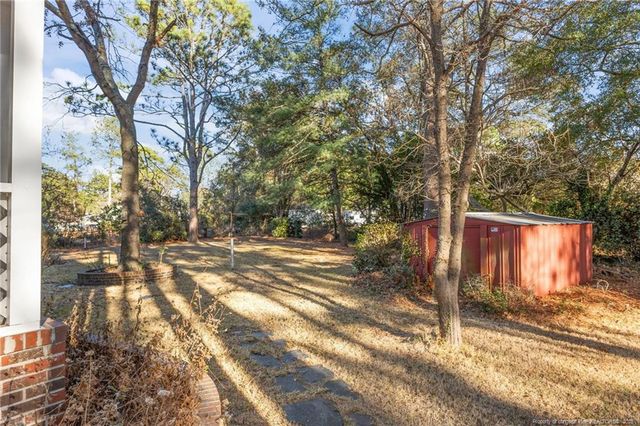 3659 Lake Forest Drive, Hope Mills, NC 28348