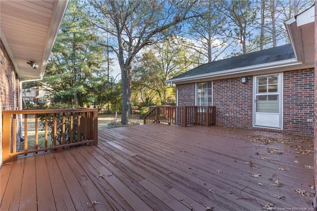 3659 Lake Forest Drive, Hope Mills, NC 28348