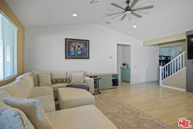 7027 Kristina Court, Lancaster, CA 93536