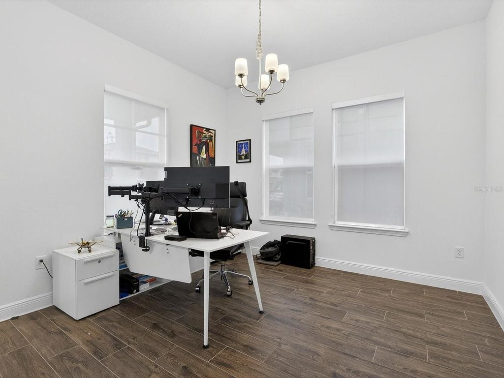 Image 18 of property listing at 9952 RODBELL ST, Orlando, FL 32827