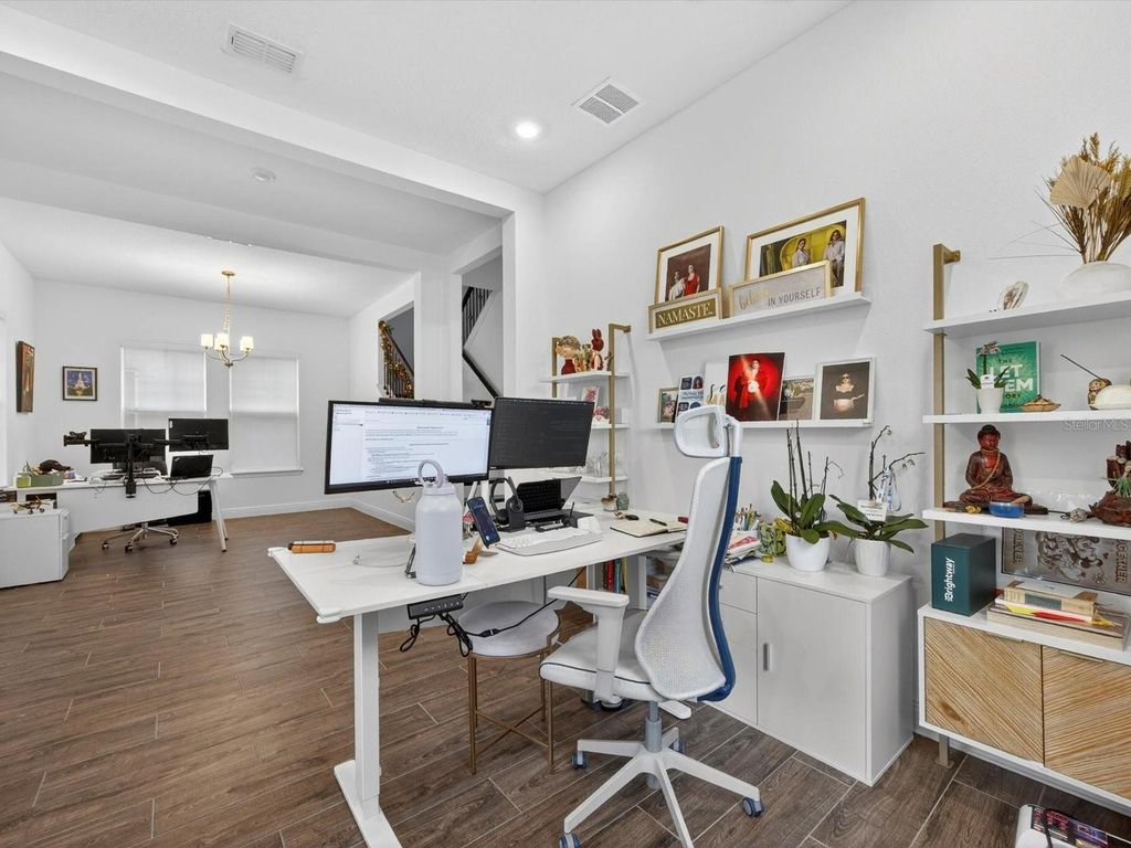 Image 21 of property listing at 9952 RODBELL ST, Orlando, FL 32827