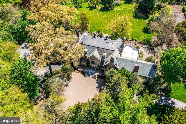 RAVENSCLIFF, Wayne, PA 19087