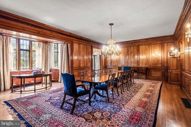 RAVENSCLIFF, Wayne, PA 19087