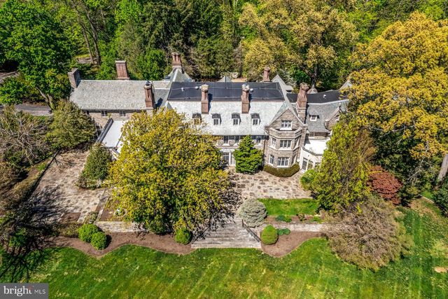 RAVENSCLIFF, Wayne, PA 19087