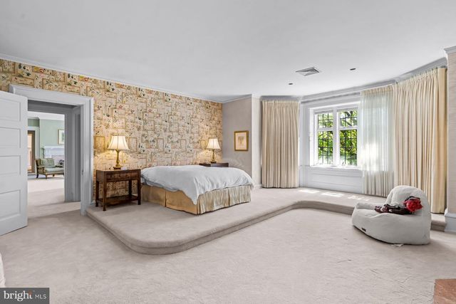 RAVENSCLIFF, Wayne, PA 19087
